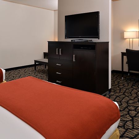 Holiday Inn Express & Suites Tacoma South - Lakewood By Ihg Zewnętrze zdjęcie
