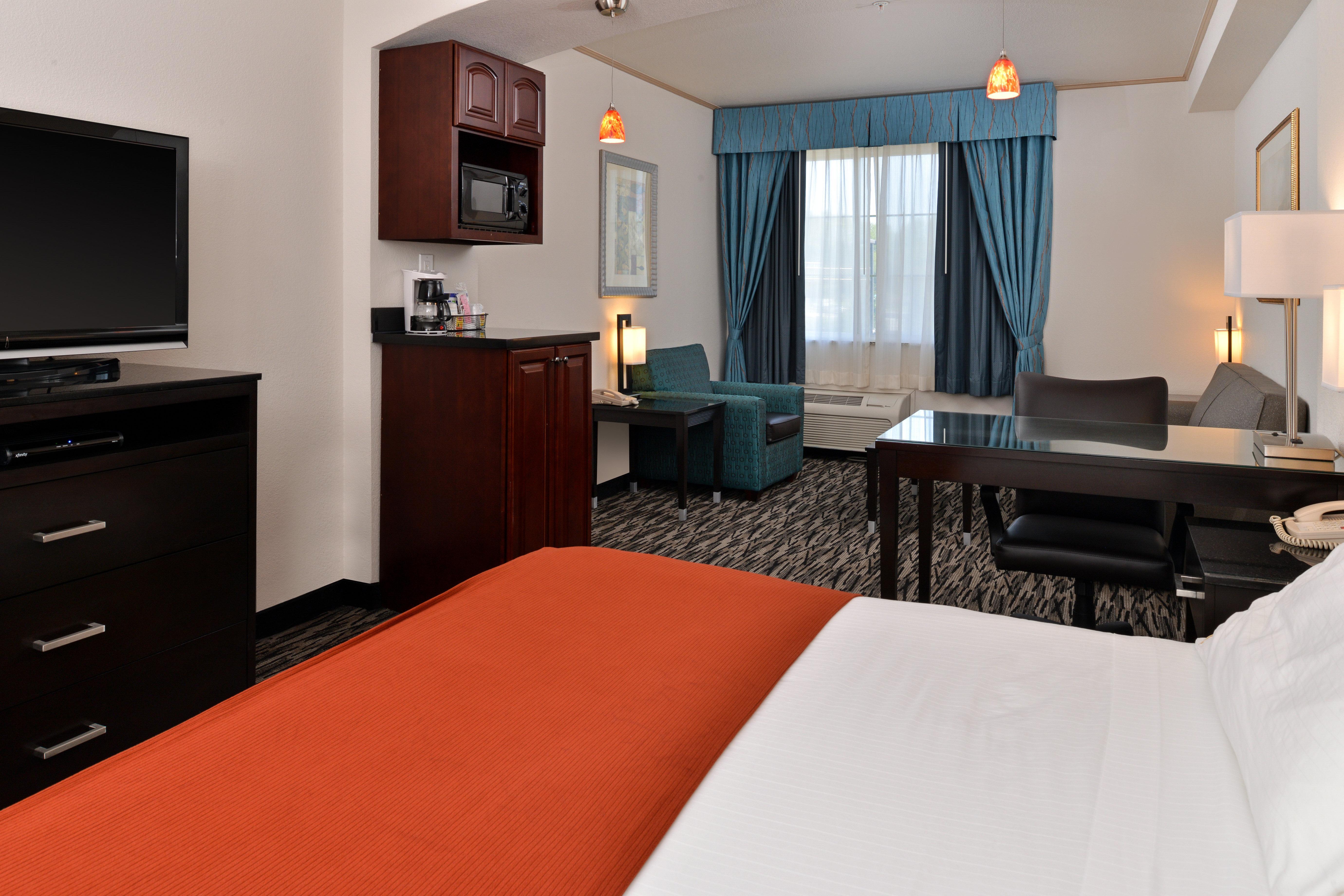 Holiday Inn Express & Suites Tacoma South - Lakewood By Ihg Zewnętrze zdjęcie