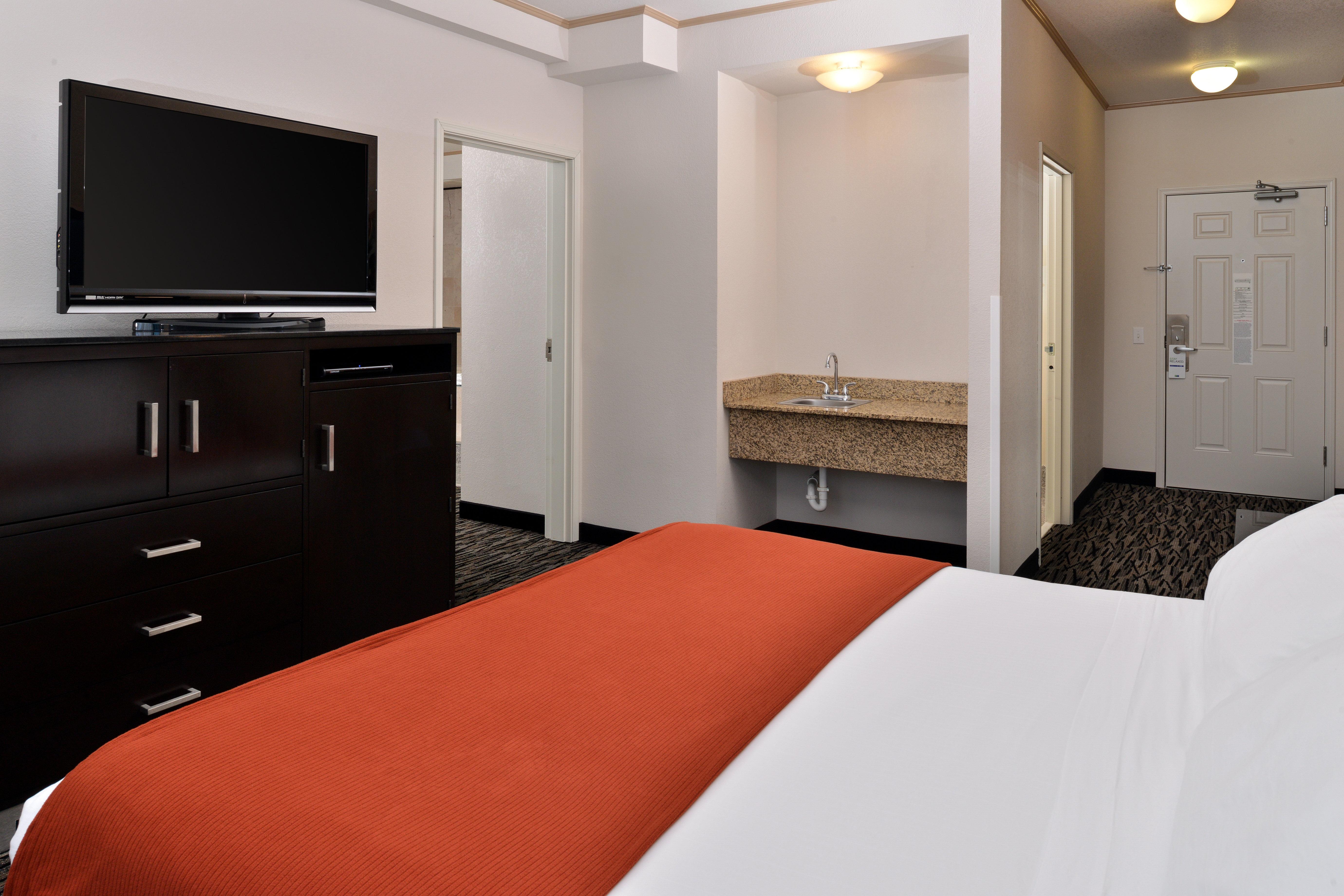 Holiday Inn Express & Suites Tacoma South - Lakewood By Ihg Zewnętrze zdjęcie