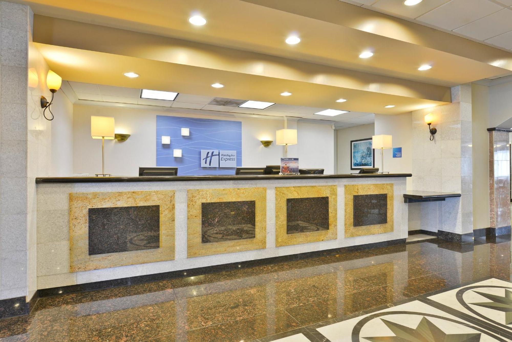 Holiday Inn Express & Suites Tacoma South - Lakewood By Ihg Zewnętrze zdjęcie