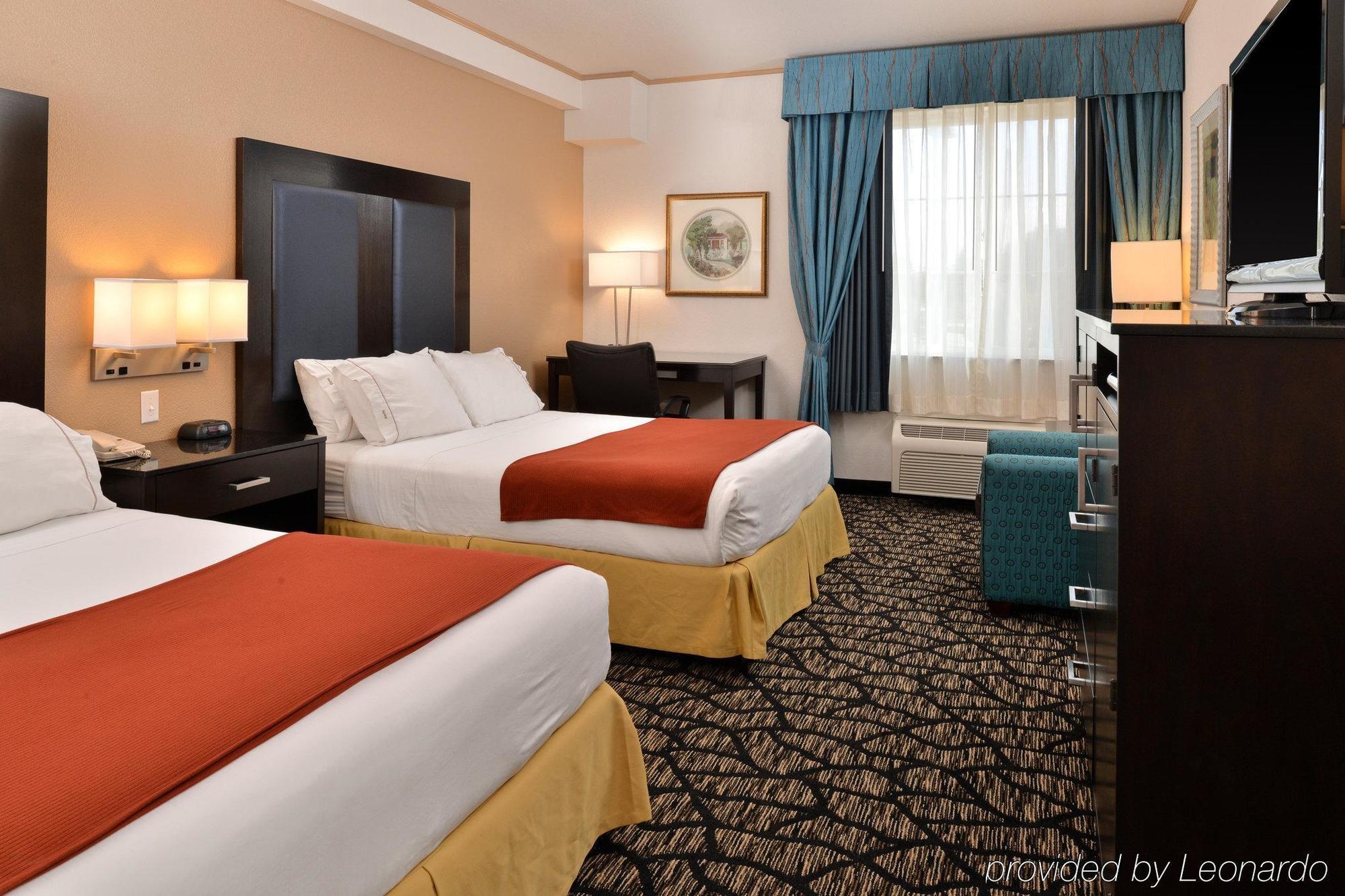 Holiday Inn Express & Suites Tacoma South - Lakewood By Ihg Zewnętrze zdjęcie