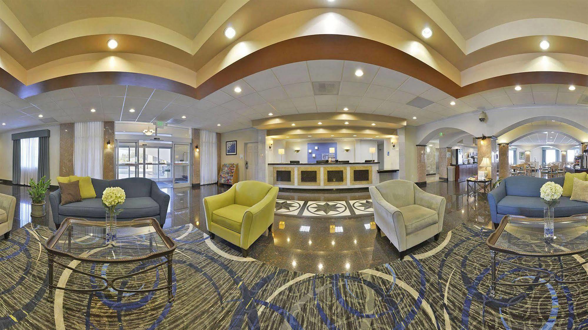 Holiday Inn Express & Suites Tacoma South - Lakewood By Ihg Zewnętrze zdjęcie